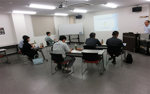 2016年7月28日(木)次世代・幹部対象セミナーを開催しました。