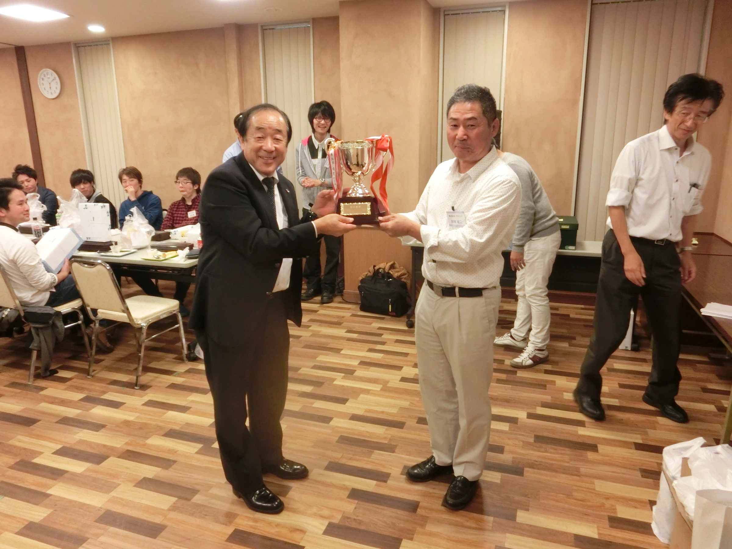 2018年11月16日(金)第6回ボウリング大会を開催しました。