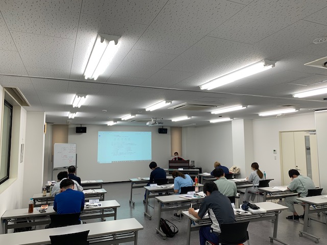 2023年9月6日(水)板金図面検定前講習会第1回目を開催しました。