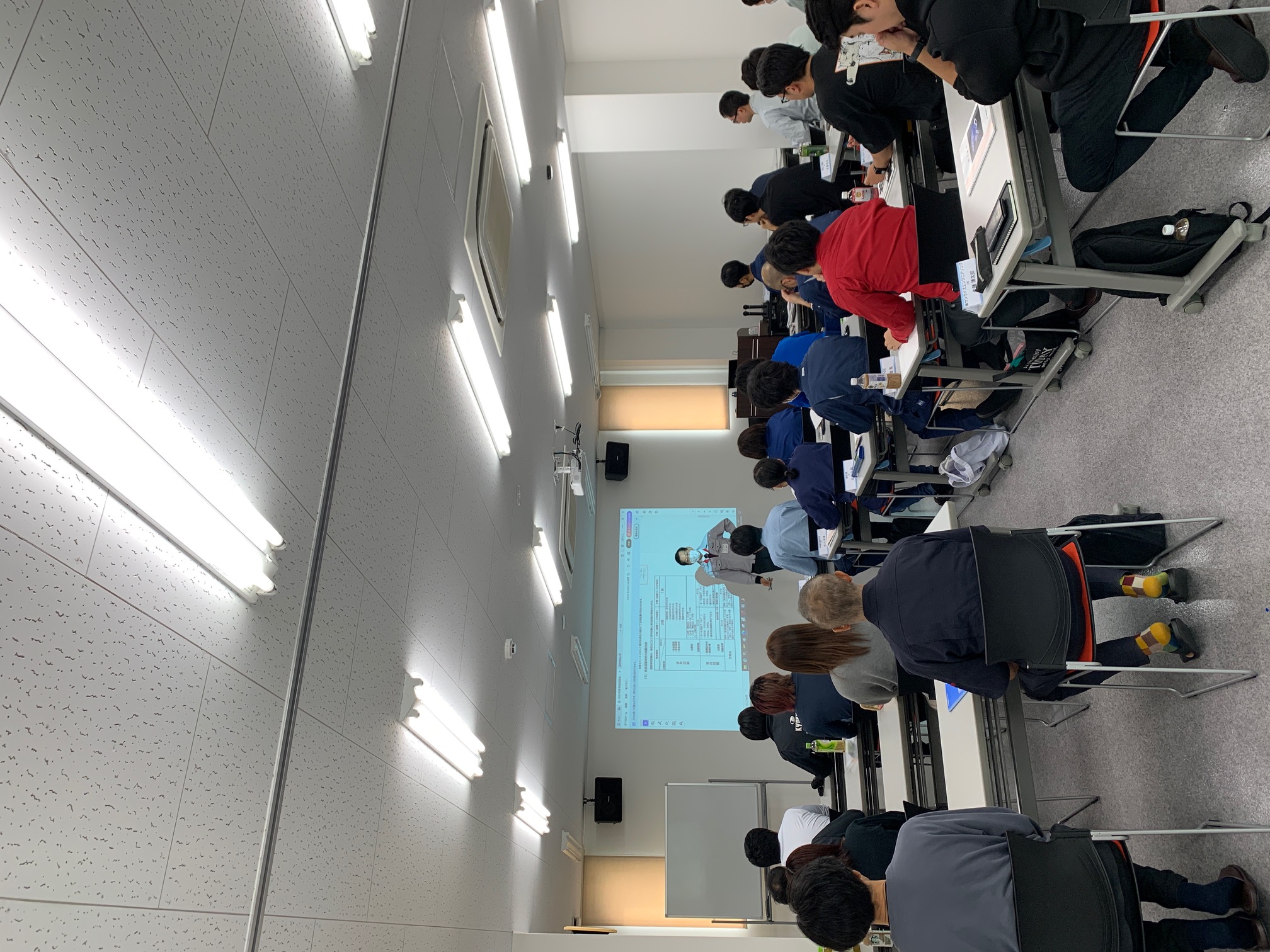 2025年10月8日(水)板金図面検定前講習会第2回目を開催しました。