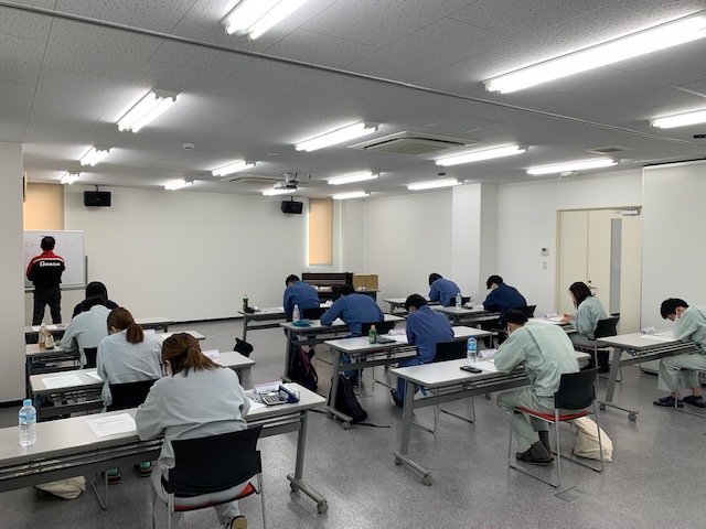 2022年11月9日(水)板金図面検定試験を開催しました。