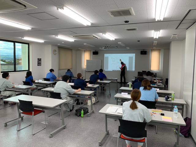 2022年9月7日(水)板金図面検定前講習会第1回目を開催しました。