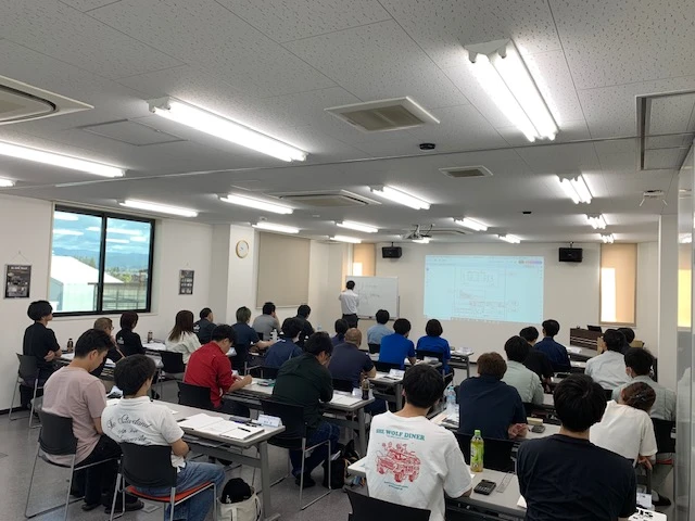 2025年9月3日(水)板金図面検定前講習会第1回目を開催しました。