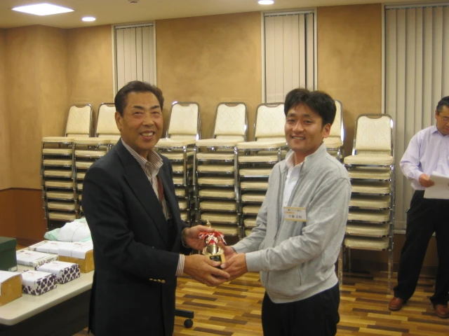2009年11月6日(金)第1回ボウリング大会を開催しました。